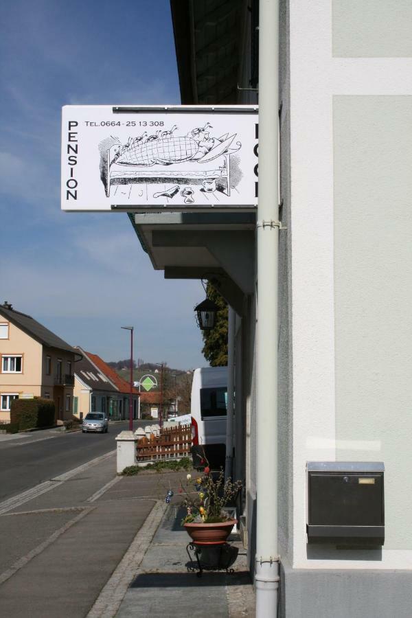 Pension Pock Tieschen Buitenkant foto